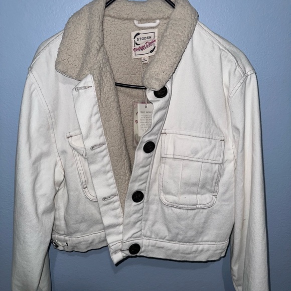 White denim jacket with Sherpa lining size Large - Picture 1 of 4